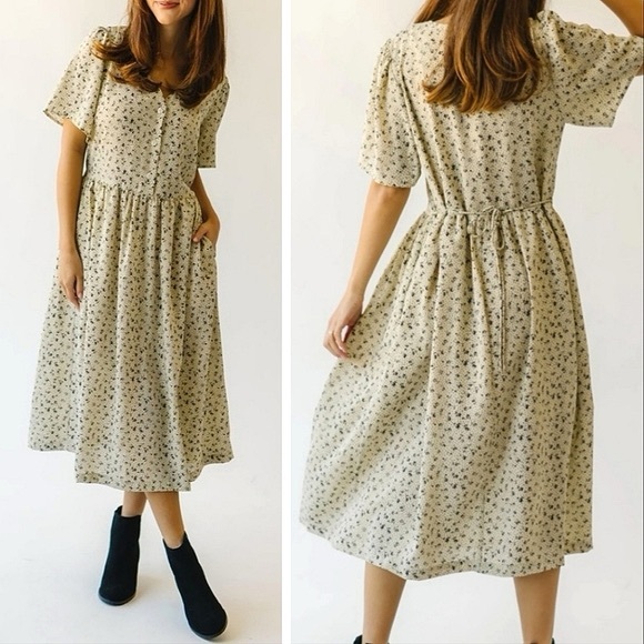 The Things Between Galisteo Floral Midi Dress in Cream/Black Large - Picture 1 of 6